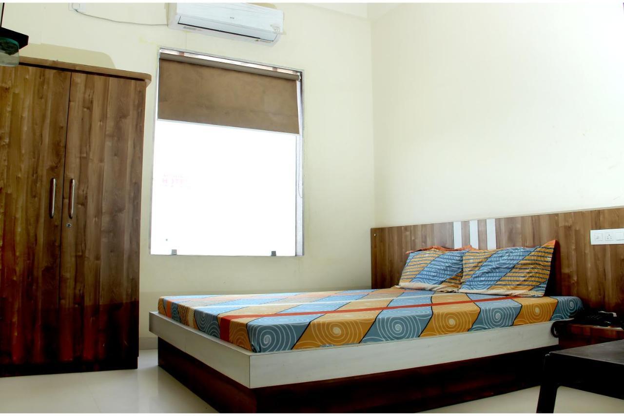 Athitya Hotel And Resort Sikar Exteriör bild