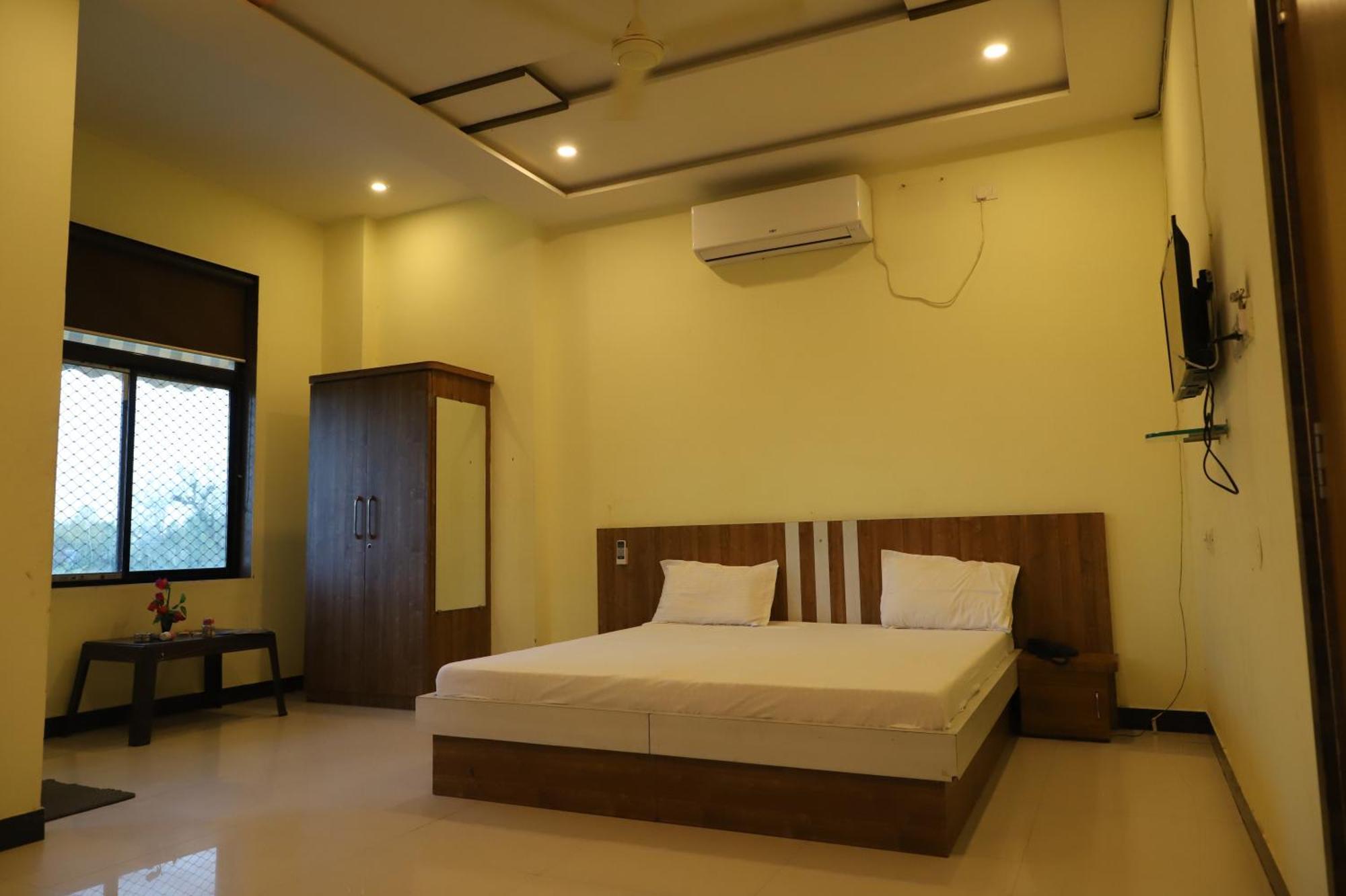 Athitya Hotel And Resort Sikar Rum bild